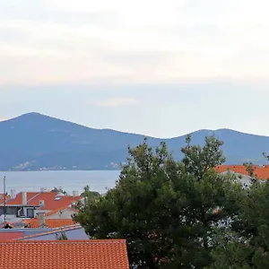 And Anika krevet i doručak