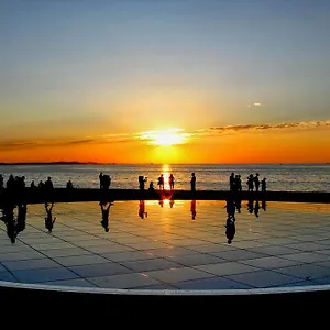 Mony Zadar